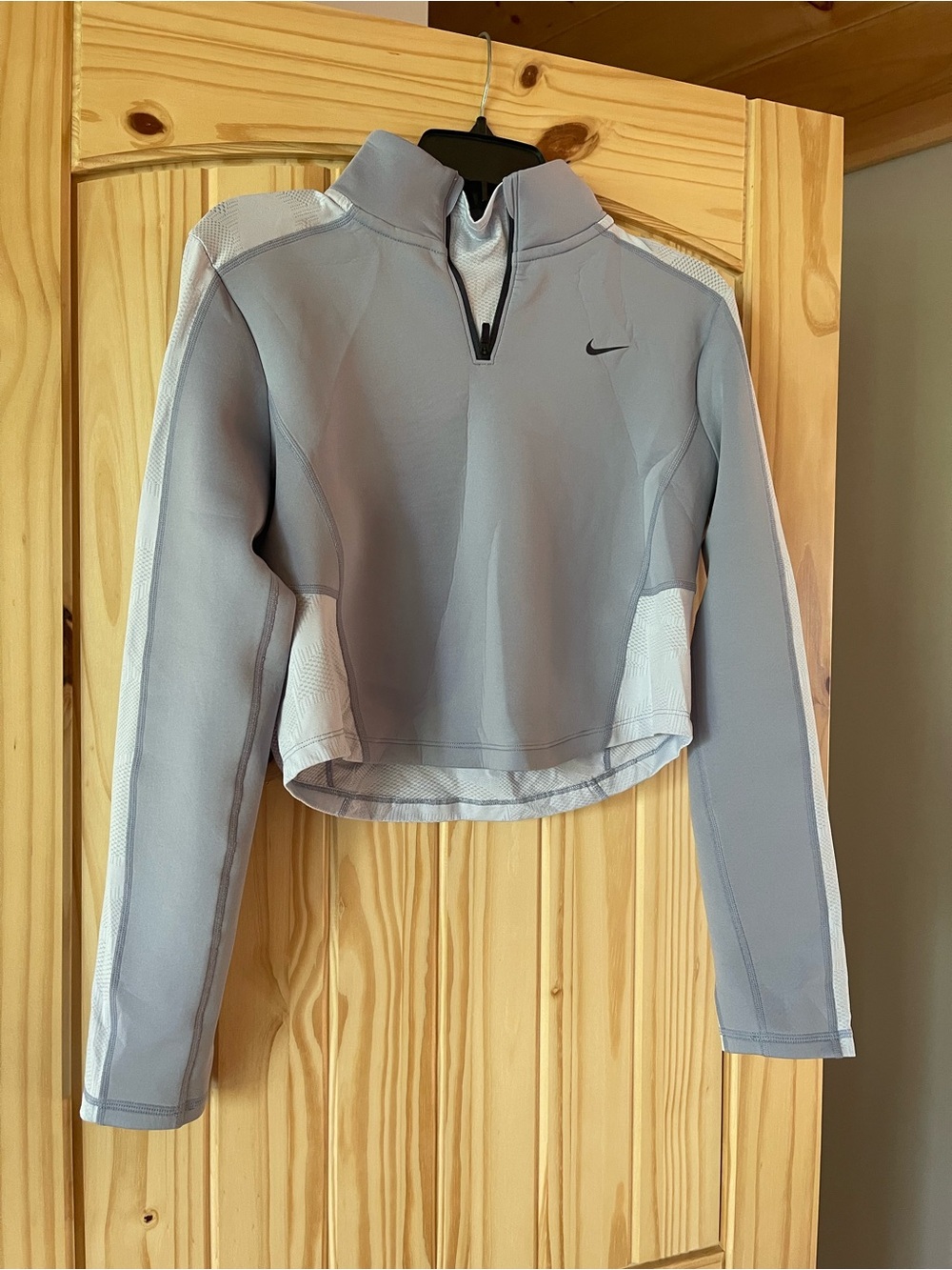 Nike Women's Light lavender Cropped Quarter-Zip Pullover